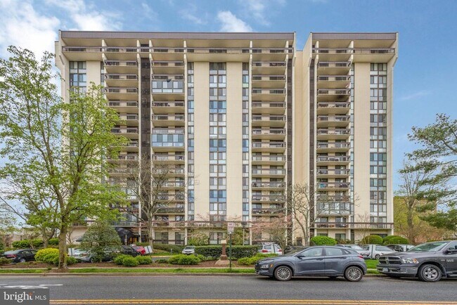 Building Photo - 5300 Holmes Run Pkwy