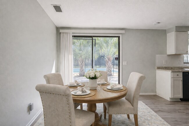 Building Photo - Renovated 4BR/2BA Pool Home in Jacksonville, FL | Fenced Yard | Pets Welcome