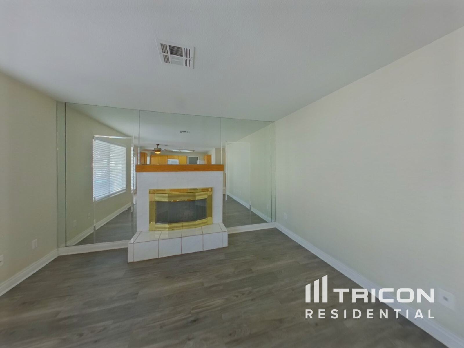 Building Photo - 1584 Bright View Dr