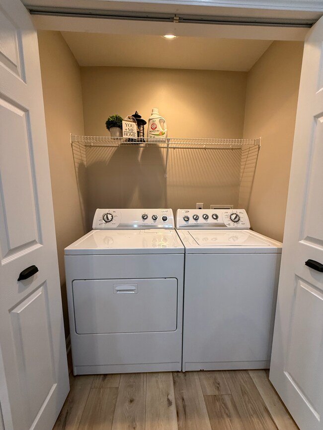 Building Photo - Black Hills Dr.