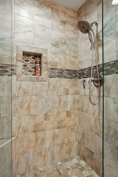 Building Photo - 864 Greenwood Rd