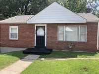 Building Photo - 5520 Floy Ave