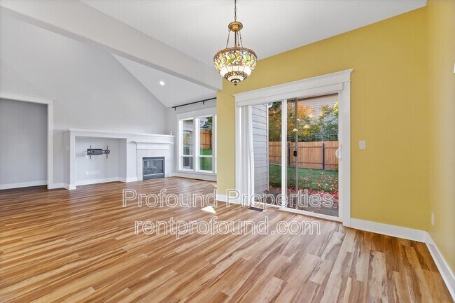 Building Photo - 7909 SW Oviatt Dr