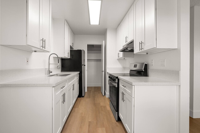 Building Photo - Terre at 989 Peach