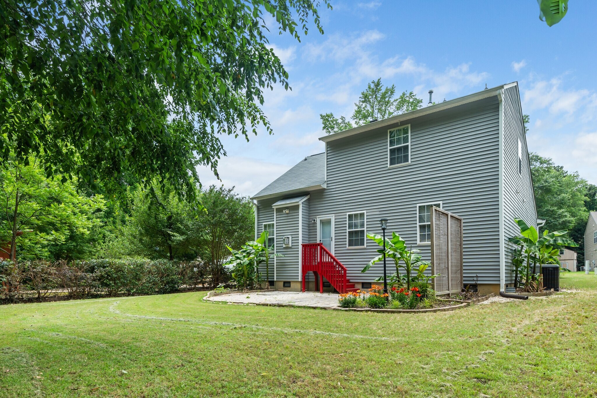 Building Photo - 232 N Honey Springs Ave