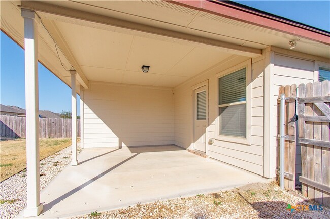 Building Photo - 2319 Pintail Loop