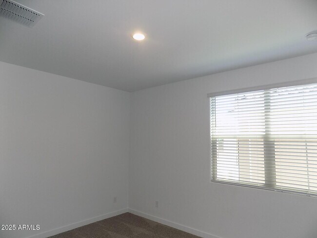 Building Photo - 1159 E Sabino Dr