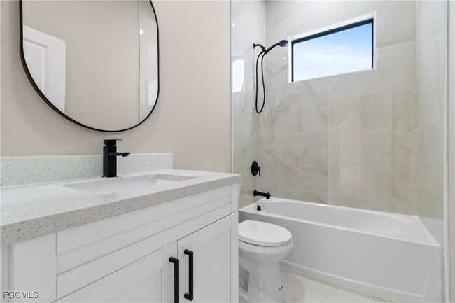 Building Photo - 2809 25th St SW