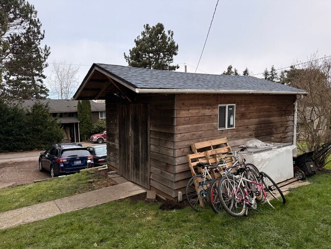 Building Photo - 1523/1525 Grant St