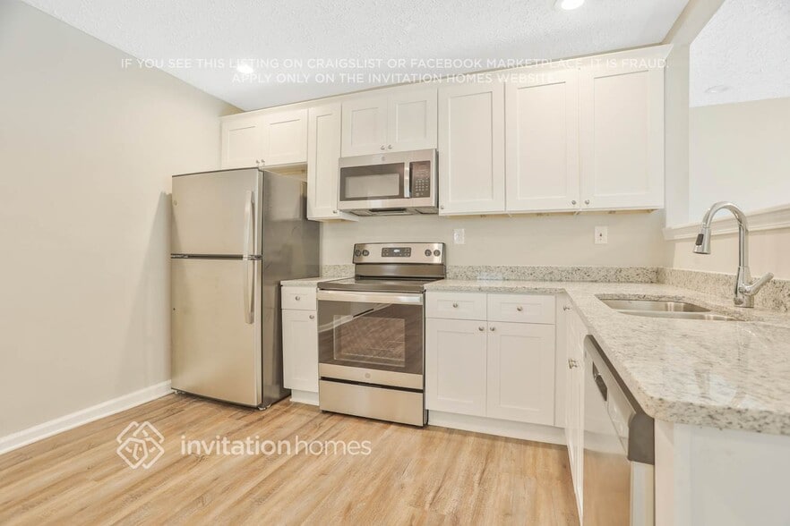 Building Photo - 411 Forrest Ridge Dr NW