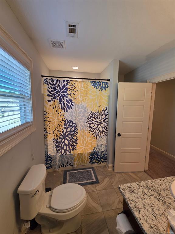 Building Photo - 37 Emerald Dr