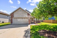 Building Photo - 4 bedroom 3 bath home - Belaire