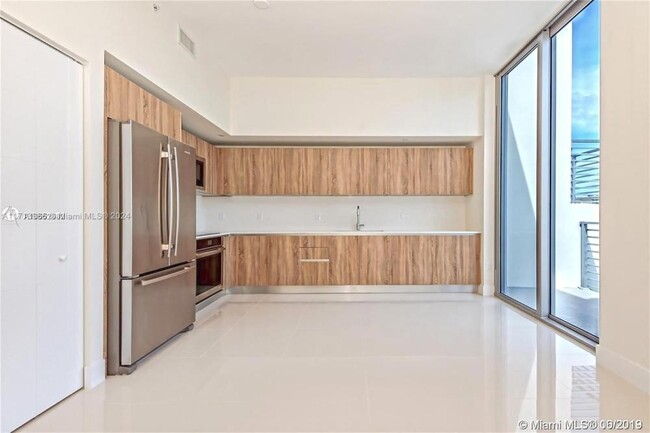 Building Photo - 3 bedroom in Aventura FL 33180