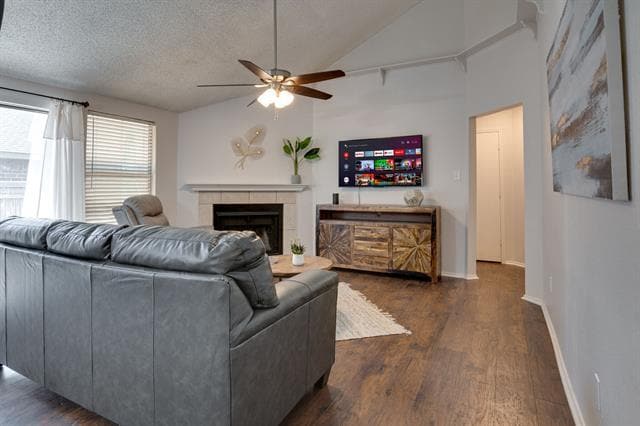 Building Photo - 6713 Windwillow Dr