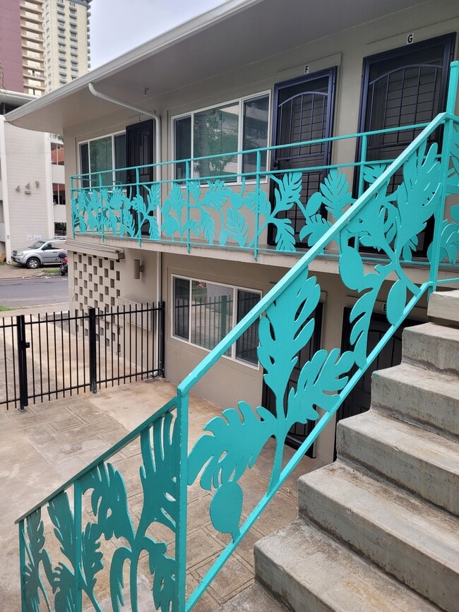 Building Photo - 454 Kuamo'o St