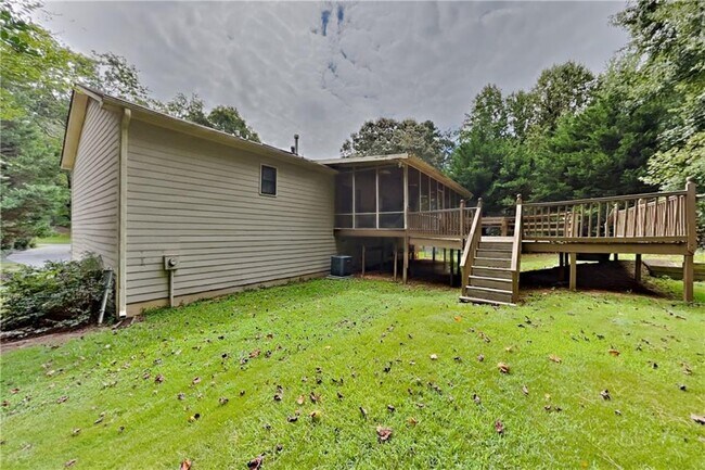 Building Photo - 1339 Wood Park Dr NW