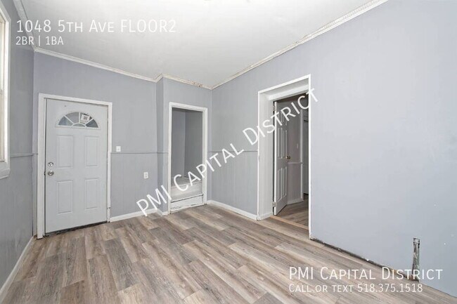 Building Photo - 1048 5th Ave