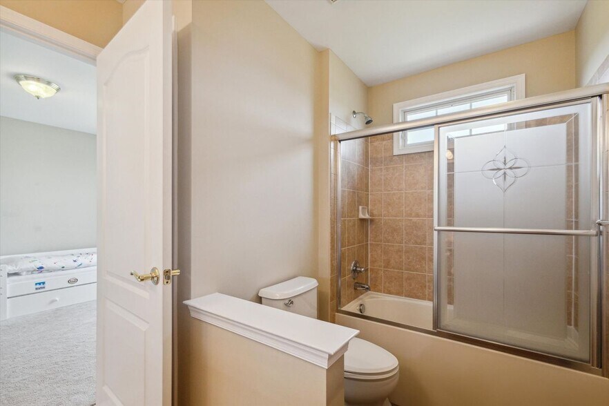 Building Photo - 24323 Bellingham Dr