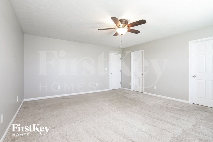 Building Photo - 121 Blue Lace Dr