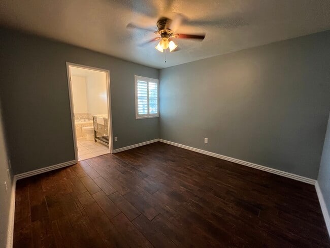 Building Photo - 5708 Cochran Dr