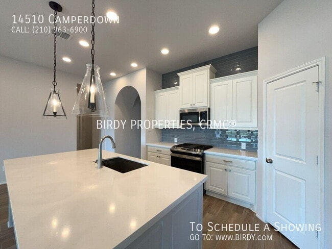 Building Photo - "Spacious 4-Bedroom Haven with 3 Full Bath...