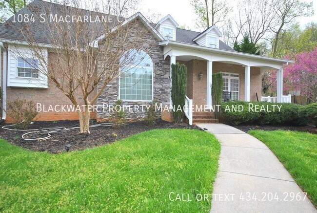 Building Photo - Beautiful Home in Lake Vista