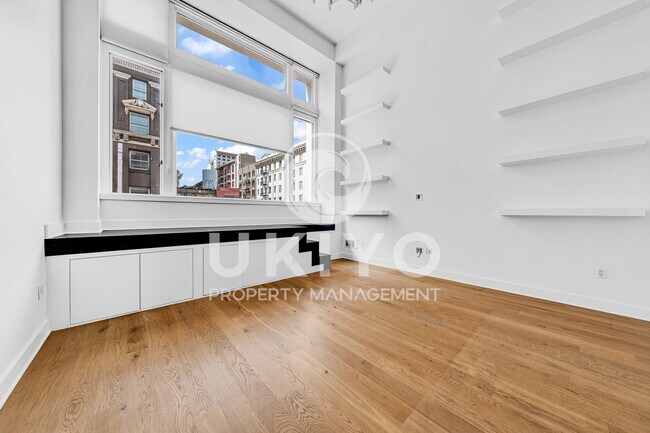 Building Photo - 181 O'Farrell St