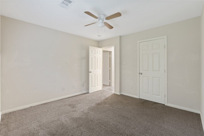 Building Photo - 12502 Hackberry Dr