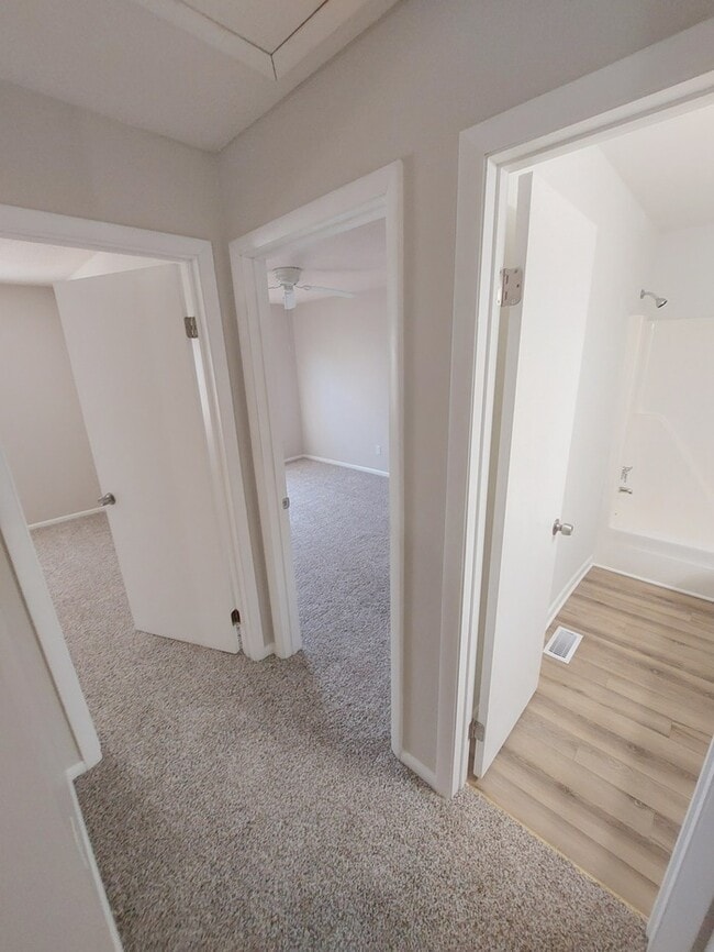 Building Photo - 804 Biltmore Dr