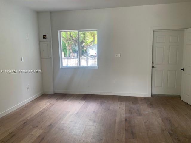 Building Photo - 10 NE 59th St