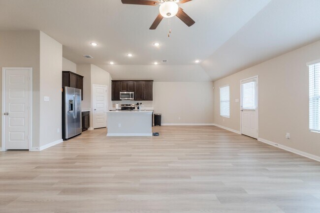 Building Photo - 3035 Selhurst St