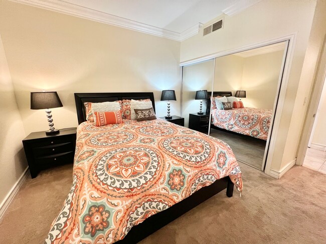 Building Photo - Meridian FURNISHED 2 BDR /2 BATH Luxury Co...