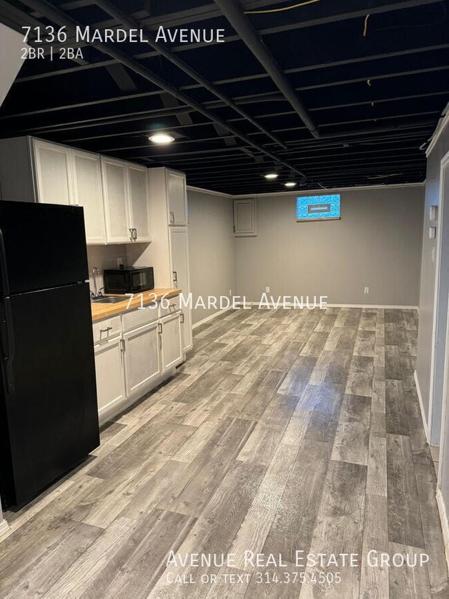 Building Photo - 7136 Mardel Ave