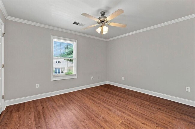 Building Photo - 105 Whitehead Rd