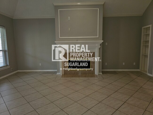 Building Photo - Elegant Living & Modern Comfort in Lexington Creek