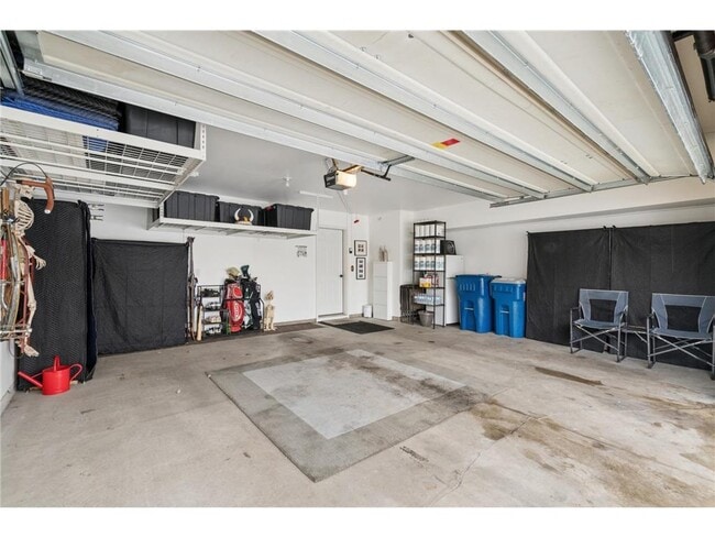 Building Photo - 8957 SW Village Loop