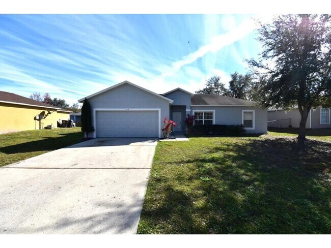 Building Photo - 553 Hummingbird Ct
