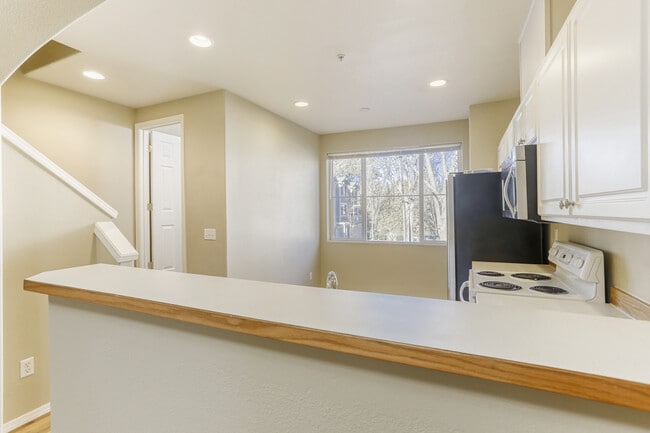 Building Photo - 14120 SW Barrows Rd