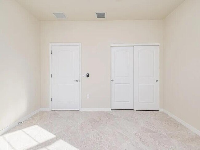 Building Photo - 8196 Hanoverian Dr