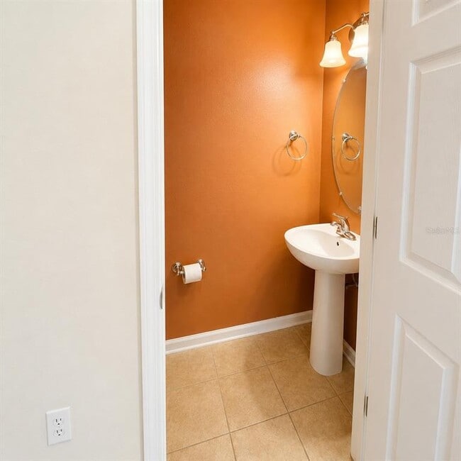 Building Photo - 10222 Pink Palmata Ct