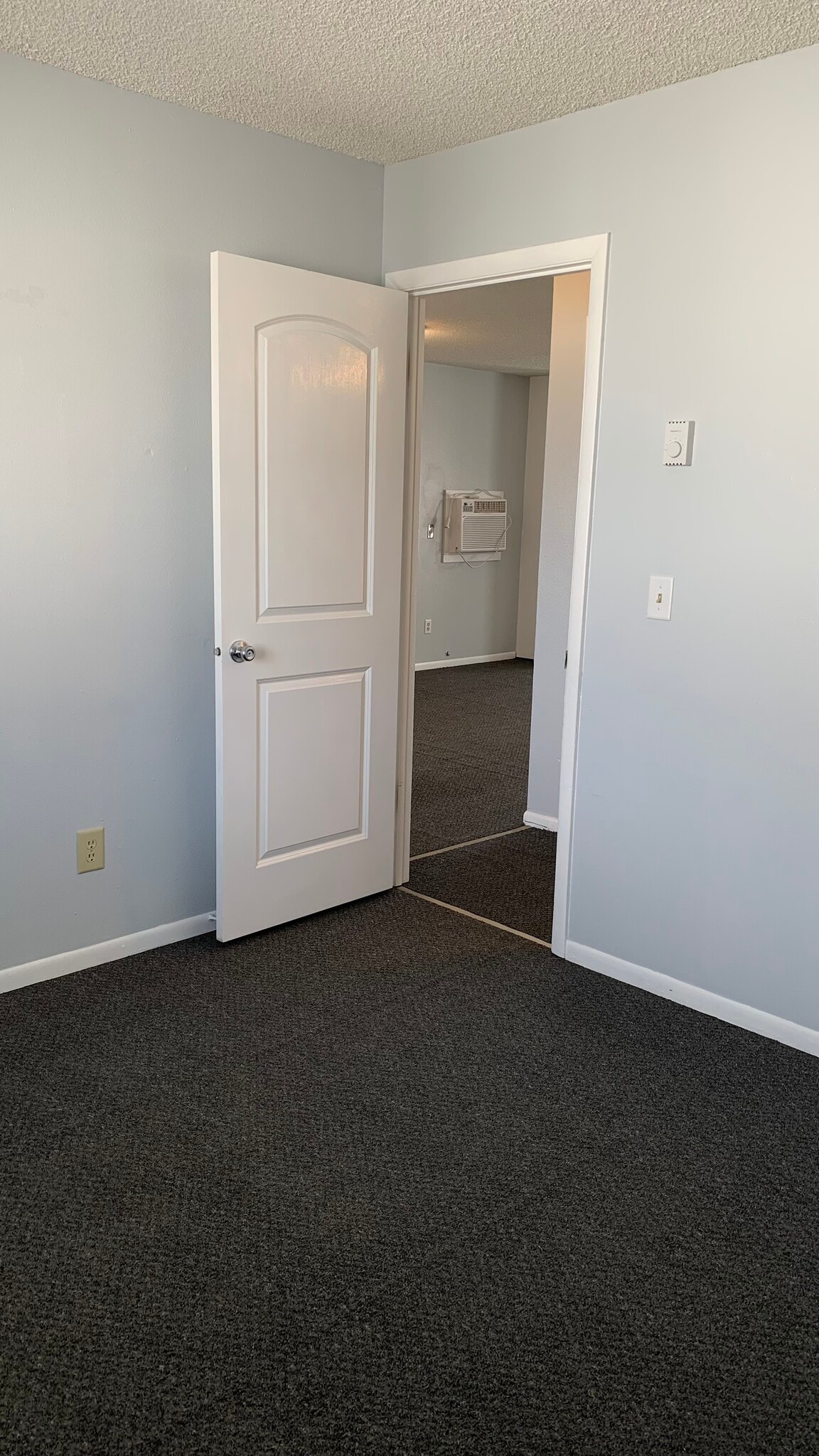 Building Photo - 2510 S McKinley St