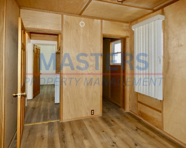 Building Photo - 1026 Oakwood Ave