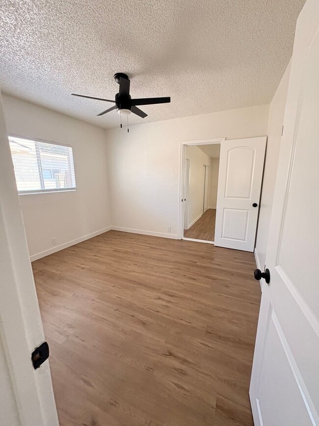 Building Photo - Gorgeous Remodeled 4 bedrooms 2 Bathroom.