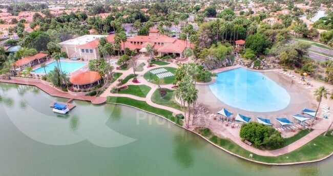 Building Photo - 1523 E Treasure Cove Dr