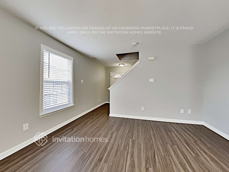 Building Photo - 350 Morning Dew Dr