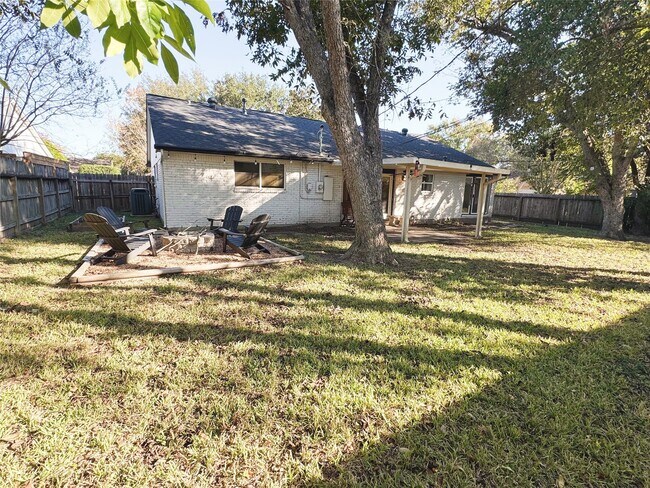 Building Photo - 10734 Glenfield Ct