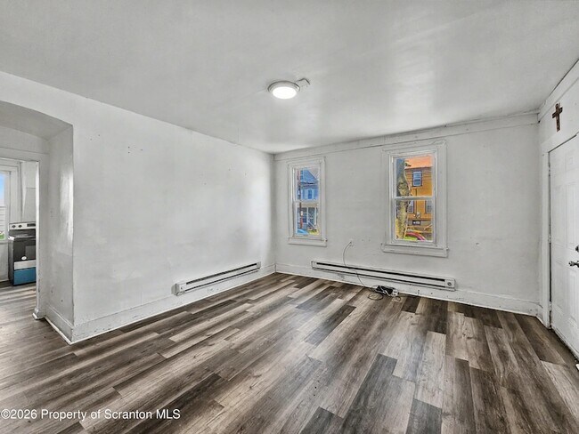 Building Photo - 602 Prospect Ave