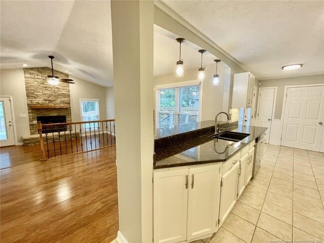 Building Photo - 431 Offing Dr