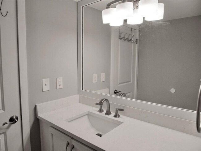 Building Photo - 3650 Ashford Dunwoody Rd NE