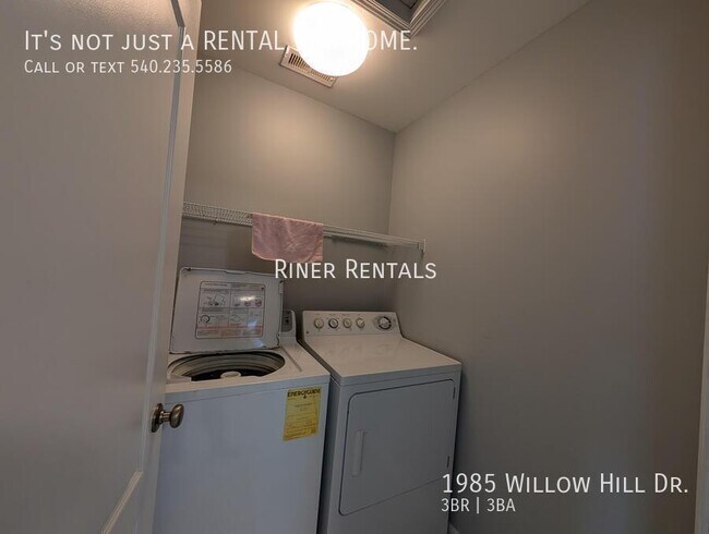 Building Photo - 1985 Willow Hill Dr